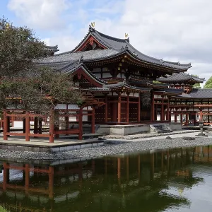 Reflection, Phoenix Hall, Byodo-in Temple