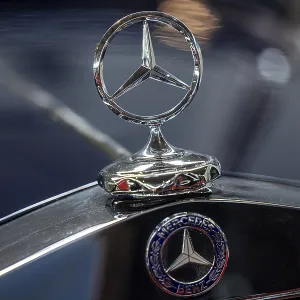 Retro Classics motor show, Mercedes star