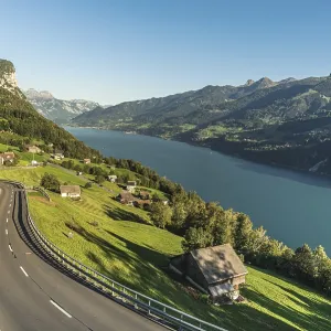 Road in mountain landscape with view of Lake Walen