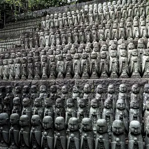 Rows of jizo figures at Hase-dera Temple in Kamakura Rows of jizo figures at Hase-dera Temple in Kamakura