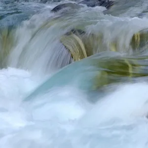 Running water, Valle Verzasca, Ticino