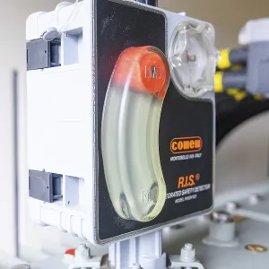 Safety switch in an industrial device with a striking design