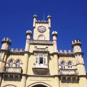 Saiffi tower built in 1922, Ahmedabad, Gujarat, India, Asia Saiffi tower built in 1922, Ahmedabad, Gujarat, India, Asia