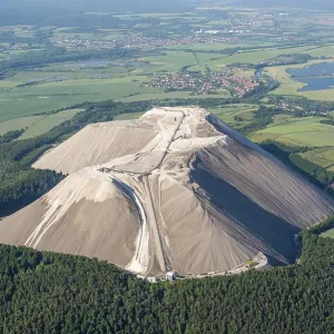 Salt mountain, Monte Kali, Wintershall potash plant