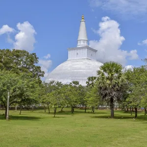 Scenery around Ruwanwelisaya, a stupa in Sri Lanka Scenery around Ruwanwelisaya, a stupa in Sri Lanka