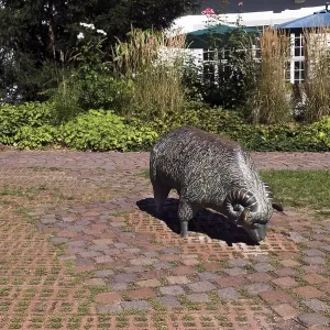 Sculpture of a ram by Maria Kloss Sculpture of a ram by Maria Kloss
