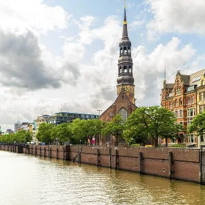 Skyline view of the hanseatic city of Hamburg on a cloudy day Skyline view of the hanseatic city of Hamburg on a cloudy day