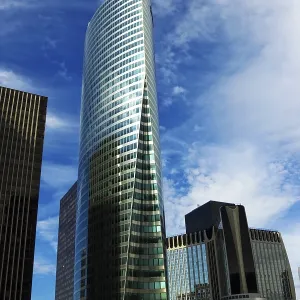 Skyscraper under blue sky