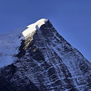 Snow-covered Aiguille du Goutier