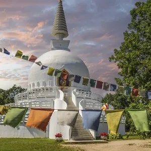 The snow-white peace stupa of Zalaszanto The snow-white peace stupa of Zalaszanto