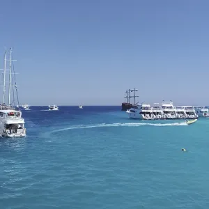 The snow-white yachts arrived as part of the Egyptian Maldives excursion tour