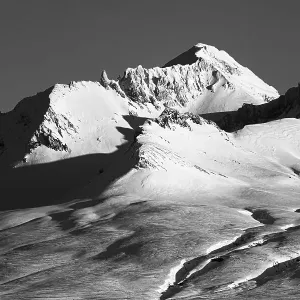 Snowy mountain peaks of Skaftafellsfjoell Snowy mountain peaks of Skaftafellsfjoell