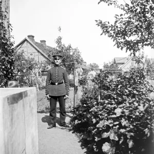 Soldier in uniform posing for the photo Soldier in uniform posing for the photo