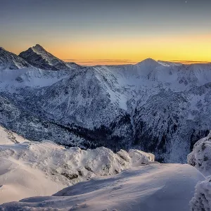 Sonnenuntergang auf dem Kasprov-Gipfel