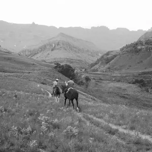 South Africa: Horeseriding in the Drakensberg Mountains South Africa: Horeseriding in the Drakensberg Mountains