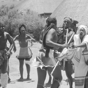 South Africa: Zulu Dance Show at Kaya Lendaba Kral South Africa: Zulu Dance Show at Kaya Lendaba Kral