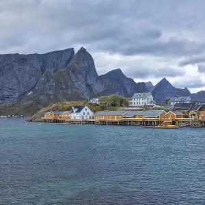 Stilt houses, offshore island Sakrisoya
