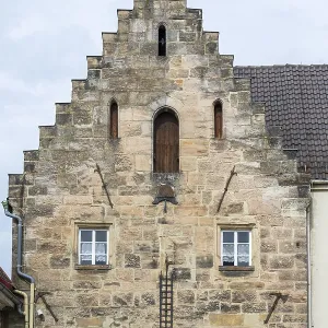 Stone Kemenate, fire station, Gothic construction