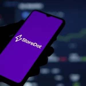 storedot logo is displayed on smartphone storedot logo is displayed on smartphone