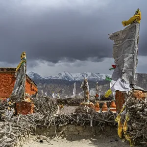 Stupas (chTrten) in Lo-Manthang village Stupas (chTrten) in Lo-Manthang village
