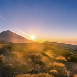 Sunset, sunset glow, cloudy sky