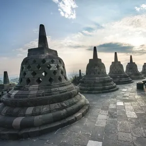 Temple complex Borobudur, Stupas