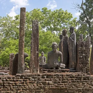 Temple remains and Buddha statues