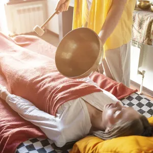 Tibetan singing bowl in sound therapy
