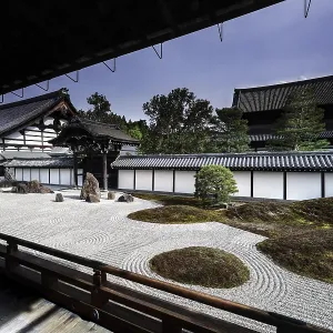 Tofuku-ji Temple Zen Garden with neat gravel patterns Tofuku-ji Temple Zen Garden with neat gravel patterns