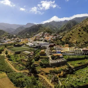 Town of Vallehermoso, from the Mirador Almendrillo Town of Vallehermoso, from the Mirador Almendrillo