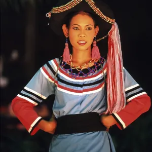 Traditional dance, Ko Phuket, Thailand Traditional dance, Ko Phuket, Thailand
