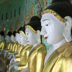 Umin Thounzeh Temple in Sagaing