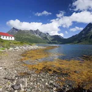 Vestpollen chapel in Austnesfjord