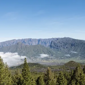 View of the Caldera de Taburiente View of the Caldera de Taburiente
