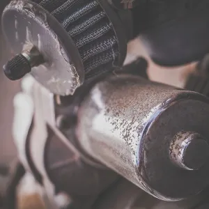A view of the detail of an engine of an old vintage and antique car