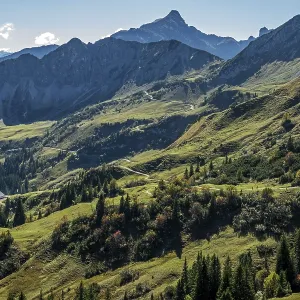 View of hiking trails and the Allgau mountains from the Saalfelder Hohenweg View of hiking trails and the Allgau mountains from the Saalfelder Hohenweg
