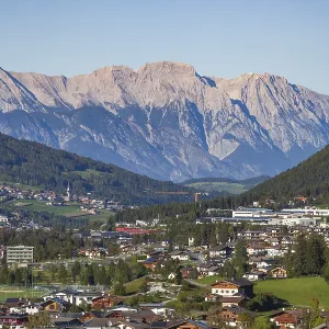 View of the Karwendel North Range with Medraz