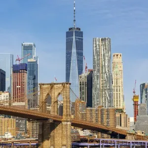 View from Main Street Park over the East River to the skyline of Lower Manhattan with Brooklyn Bridge View from Main Street Park over the East River to the skyline of Lower Manhattan with Brooklyn Bridge