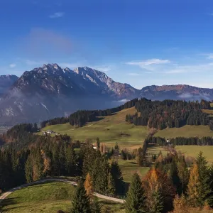 View from the Moosegg high plateau to the Hoher Goell