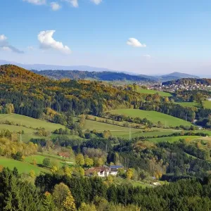 View from Perlesreut to the west with village Kumreut View from Perlesreut to the west with village Kumreut