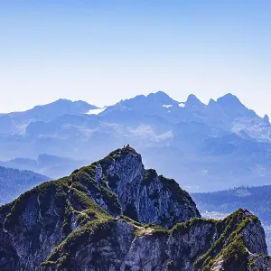 View from Rettenkogel to Bergwerkskogel and Dachstein