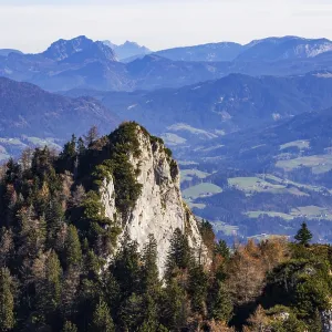 View from Schwarzer Berg to Gschirrwand and Lammertal View from Schwarzer Berg to Gschirrwand and Lammertal