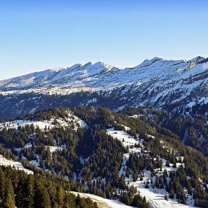 View of the snow-covered Churfirsten mountains from Gulmen View of the snow-covered Churfirsten mountains from Gulmen