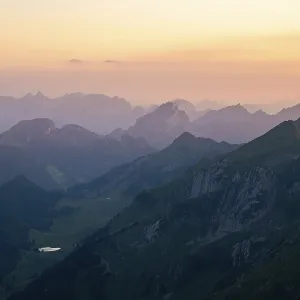 View of the surrounding peaks from the Rotstein Pass