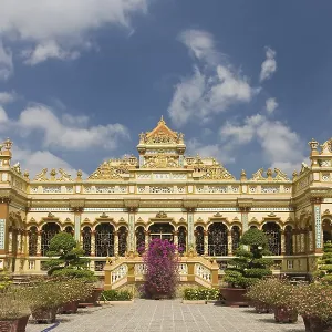 Vinh Trang Pagoda, My Tho, Mekong-Delta Vinh Trang Pagoda, My Tho, Mekong-Delta