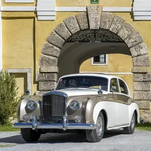 Vintage Bentley S1 SDN James Young built 1956