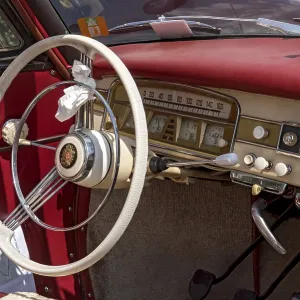 Vintage Borgward Isabella Coupe TS Cabriolet Vintage Borgward Isabella Coupe TS Cabriolet