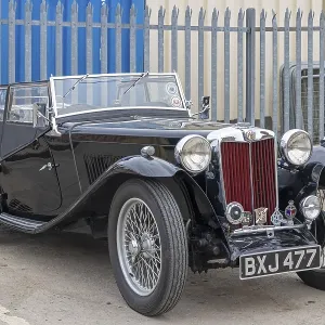Vintage car in the car park, railway station