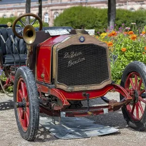 Vintage car DeDion Bouton Char-a-bancs