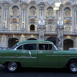 Vintage car in front of the Gran Teatro in Havana